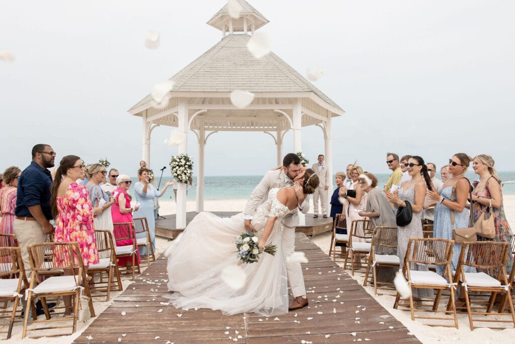 Catholic beach weddings in Mexico